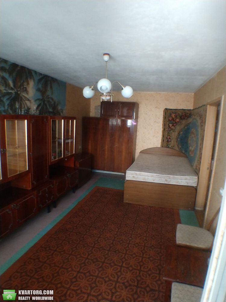 Rent out 2-room apartment. Одесса,  Солнечная — photo 1