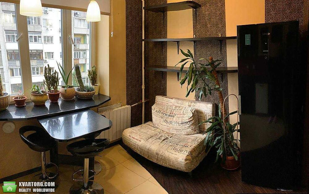 Rent out 1-room apartment. Киев,  Шота Руставели — photo 4