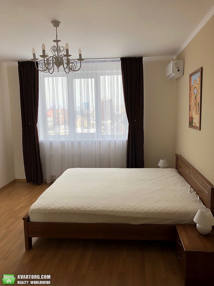 Rent out 2-room apartment. Киев, Казимира Малевича — photo 5