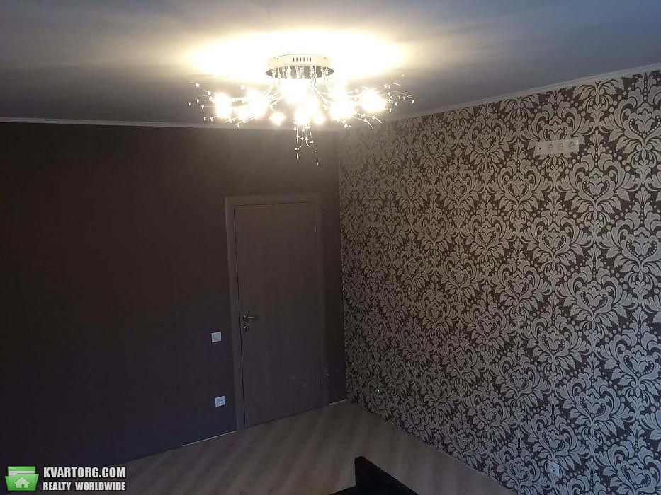 Rent out 2-room apartment. Киев,  Чавдар — photo 7