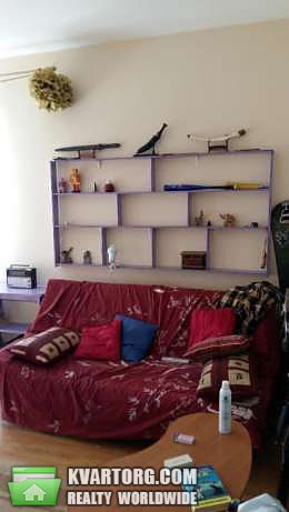 Rent out 2-room apartment. Киев,  Урловская — photo 3