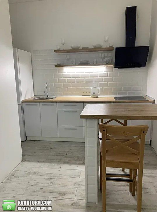 Rent out 1-room apartment. Киев,  Большая Васильковская — photo 2