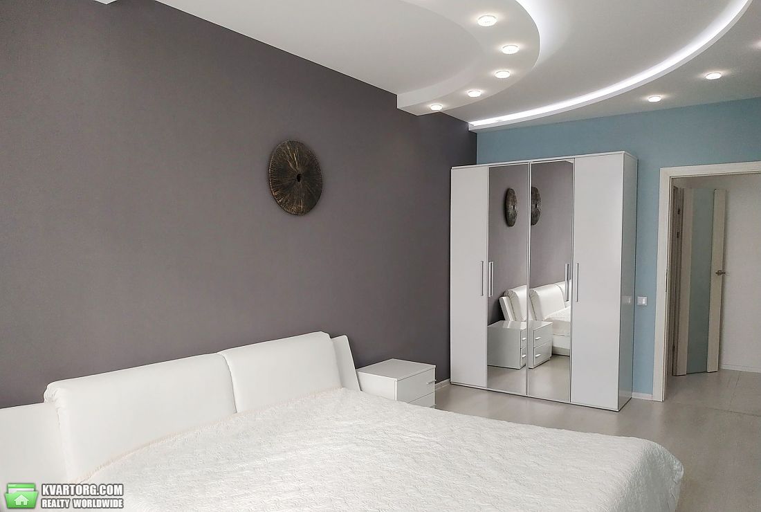 Rent out 2-room apartment. Киев, Сикорского — photo 4