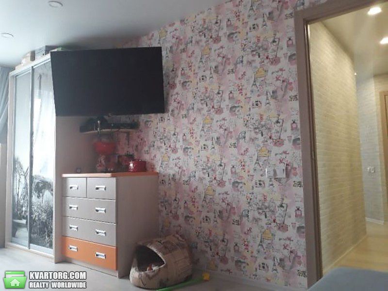 Sell 3-room apartment. Киев,  Оболонская пл — photo 3