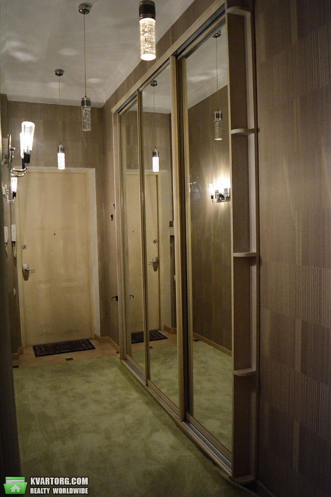 Rent out 2-room apartment. Киев,  Андреевский спуск — photo 9