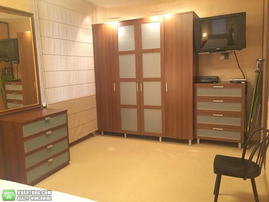 Rent out 2-room apartment. Киев,  Подвысоцкого — photo 2
