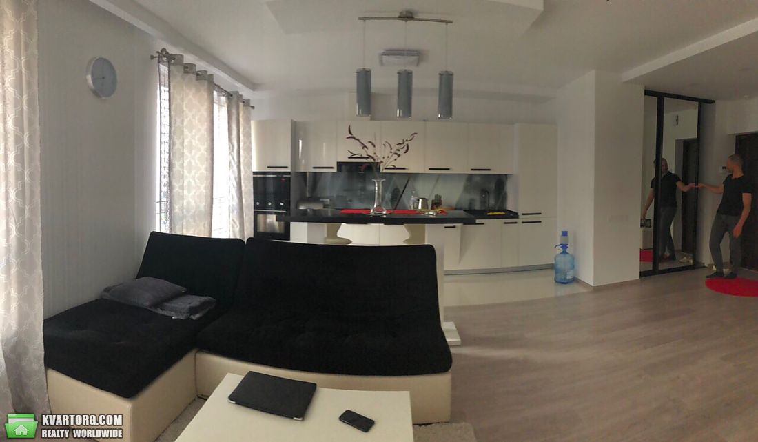 Rent out 2-room apartment. Киев,  Заречная — photo 2
