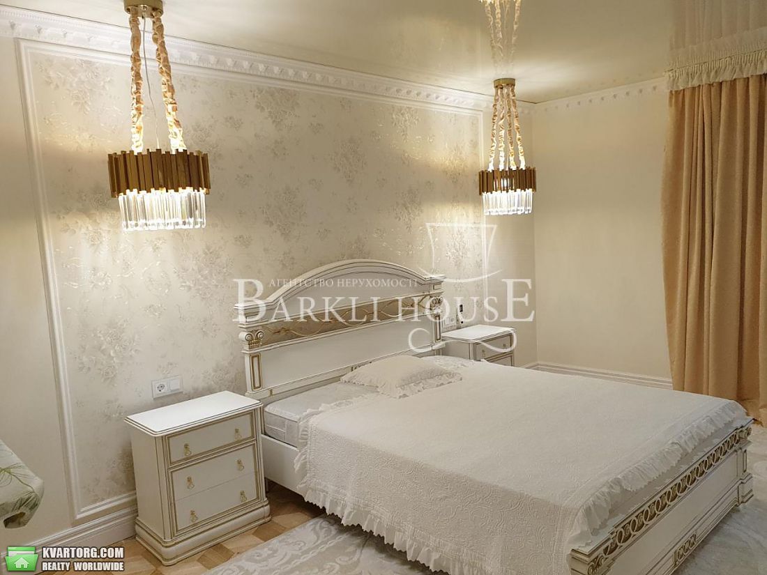 Rent out 4-room apartment. Киев,  Нижний Вал — photo 6