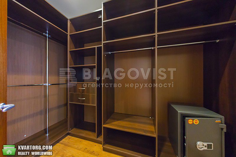 Sell 3-room apartment. Киев,  Щорса — photo 8