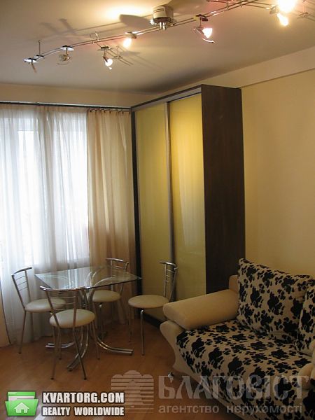 Sell 1-room apartment. Киев, Лихачева — photo 1