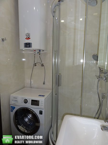 Rent out 2-room apartment. Киев, Драгомирова — photo 8