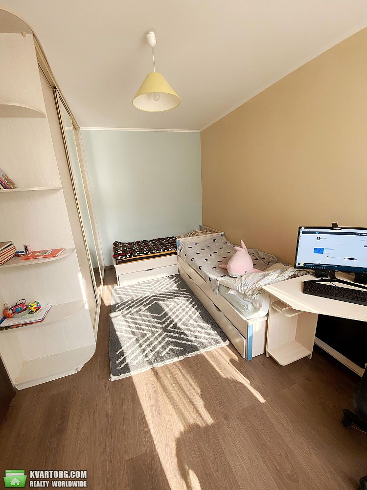 Sell 3-room apartment. Киев, Регенераторная — photo 5