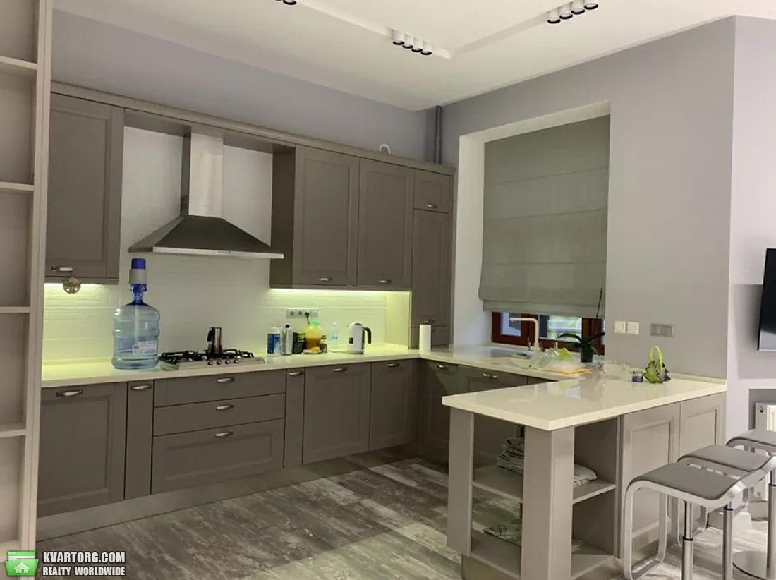 Rent out 3-room apartment. Киев,  Воздвиженская — photo 8
