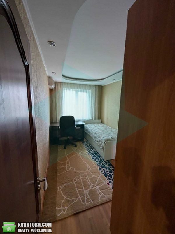 Rent out 4-room apartment. Днепропетровск, ж/м Покровський — photo 4