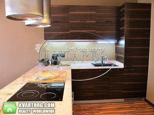 Rent out 2-room apartment. Киев, Жилянская — photo 5