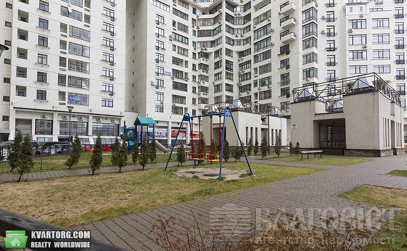 Sell 2-room apartment. Киев,  Щорса — photo 2