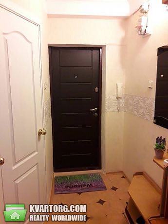 Rent out 3-room apartment. Киев,  Флоренции — photo 1