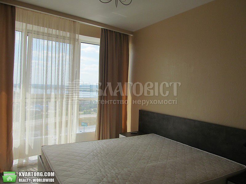 Rent out 2-room apartment. Киев,  Заречная — photo 3
