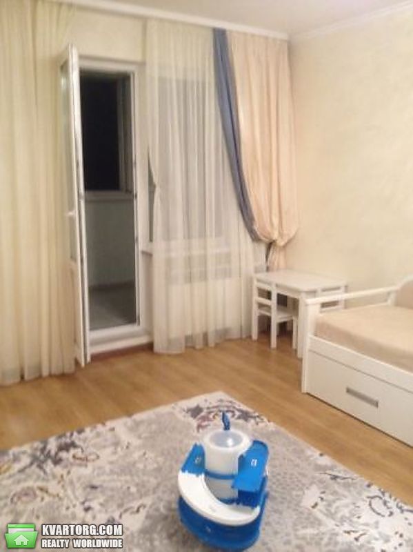 Sell 2-room apartment. Киев,  Урловская — photo 3