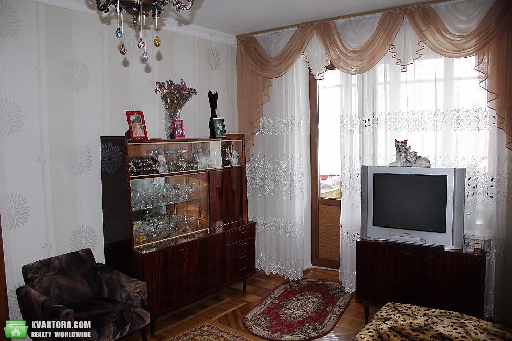 Sell 2-room apartment. Киев,  Белорусская — photo 1