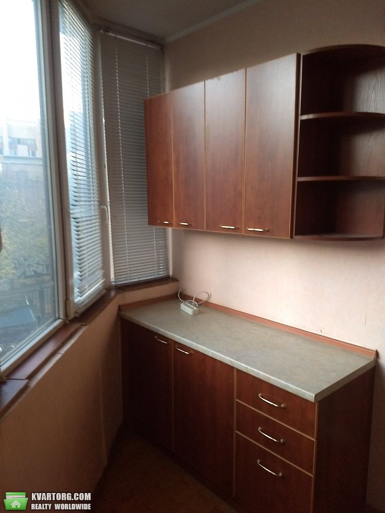 Rent out 3-room apartment. Киев,  Пожарского — photo 10
