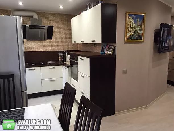 Rent out 2-room apartment. Киев,  Первомайского — photo 4