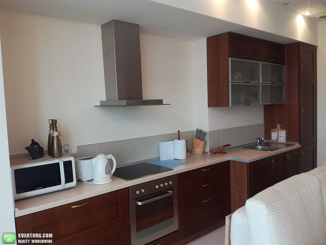 Rent out 3-room apartment. Киев,  Владимирская — photo 3