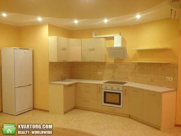 Rent out 2-room apartment. Киев,  Рижская — photo 4