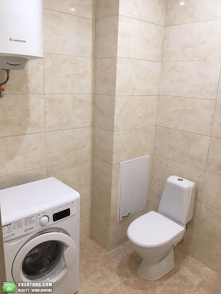 Rent out 1-room apartment. Киев, Регенераторная — photo 3