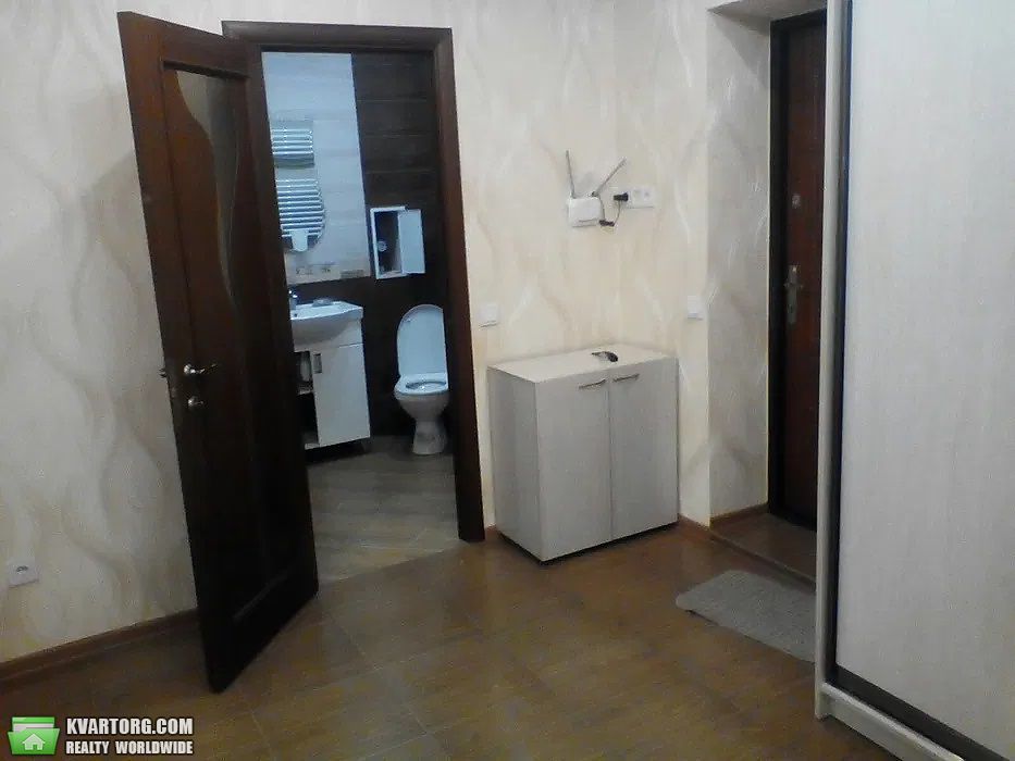 Rent out 1-room apartment. Львов, Демнянська — photo 6