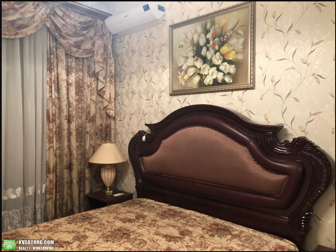 Rent out 3-room apartment. Киев,  Пирогова — photo 2