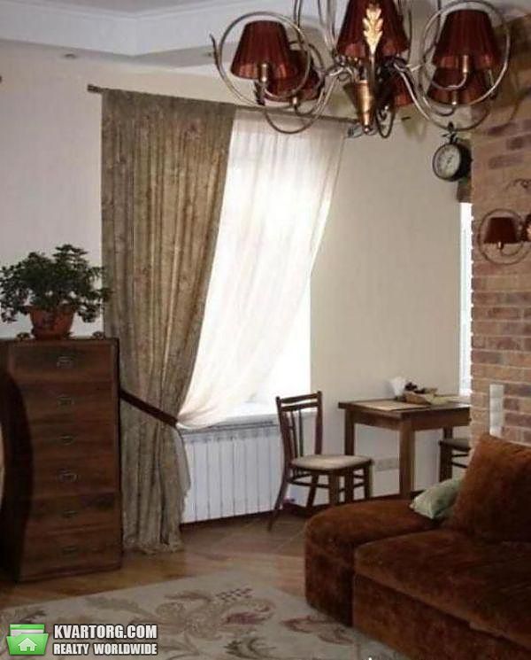 Rent out 2-room apartment. Киев,  Чеховский пер — photo 4