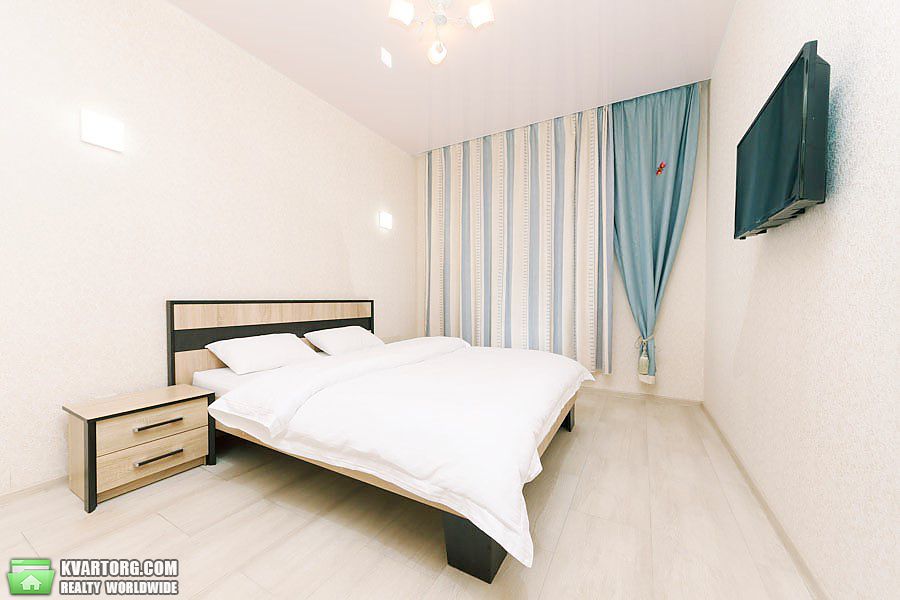 Rent out 2-room apartment. Киев, Регенераторная — photo 4
