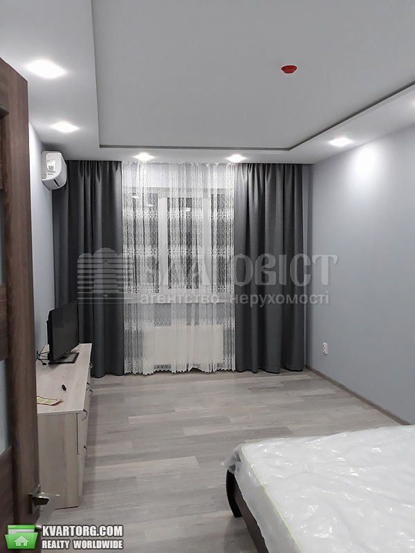 Rent out 1-room apartment. Киев,  Оболонский пр — photo 1