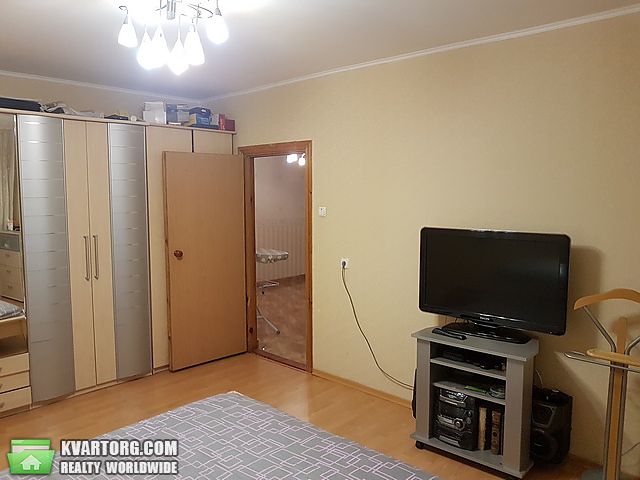 Sell 3-room apartment. Киев,  Драгоманова — photo 1