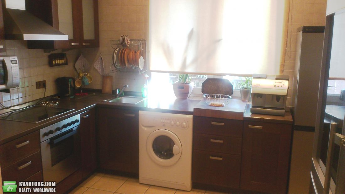 Rent out Townhouse. Киевская обл.,  Рыбальская — photo 1