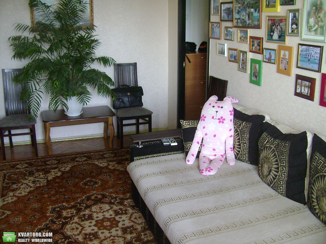 Sell 3-room apartment. Киев,  Березняковская — photo 2