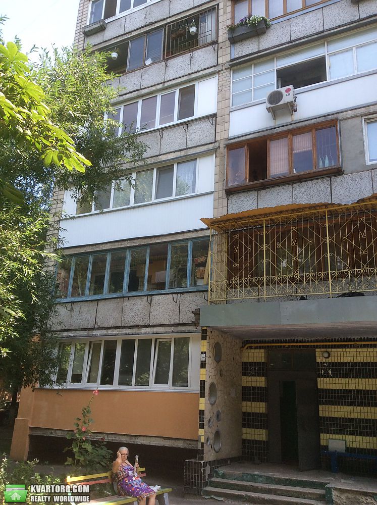 Sell 3-room apartment. Киев, Дегтяревская — photo 2