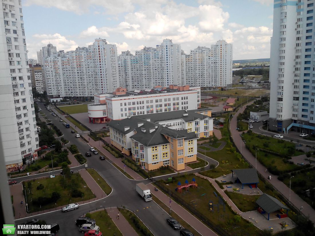 Sell 2-room apartment. Киев,  Бажана — photo 1