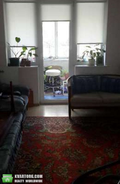 Sell 3-room apartment. Киев,  Комарова — photo 1