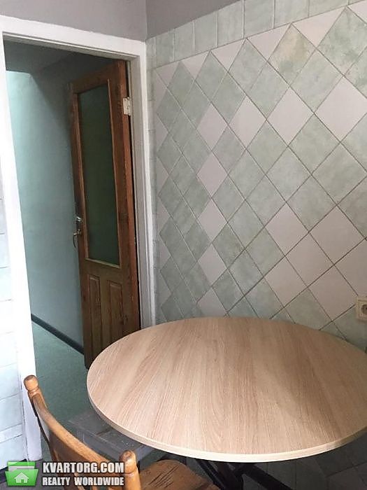 Sell 2-room apartment. Киев,  Константиновская — photo 2