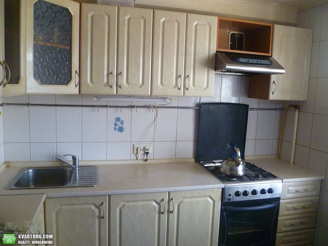 Rent out 2-room apartment. Киев,  Милютенко — photo 2