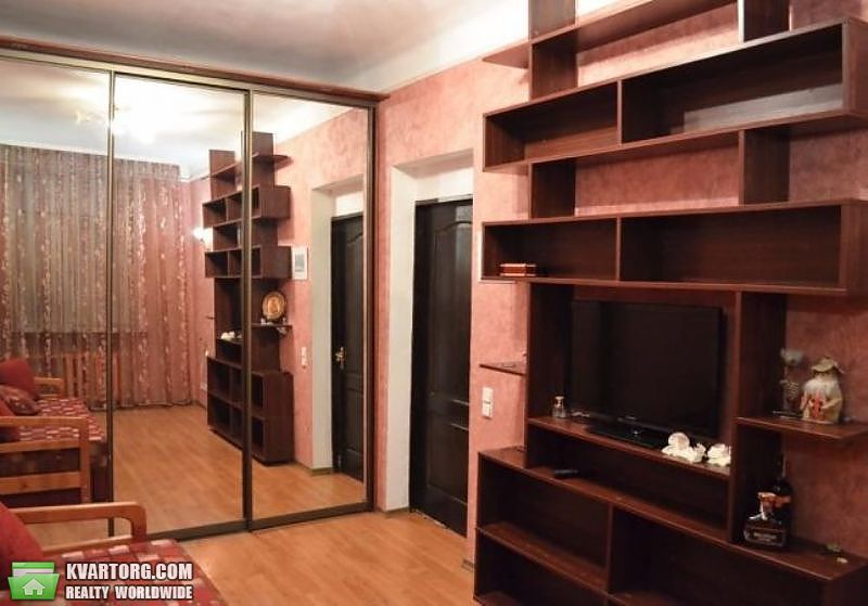 Sell 3-room apartment. Киев,  Щорса — photo 4