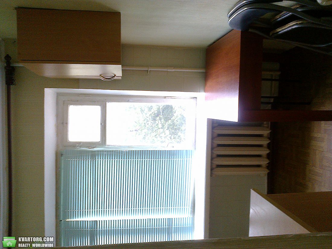 Rent out 1-room apartment. Киев, Лаврская — photo 2