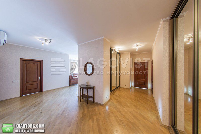 Rent out 4-room apartment. Киев,  Большая Васильковская — photo 10