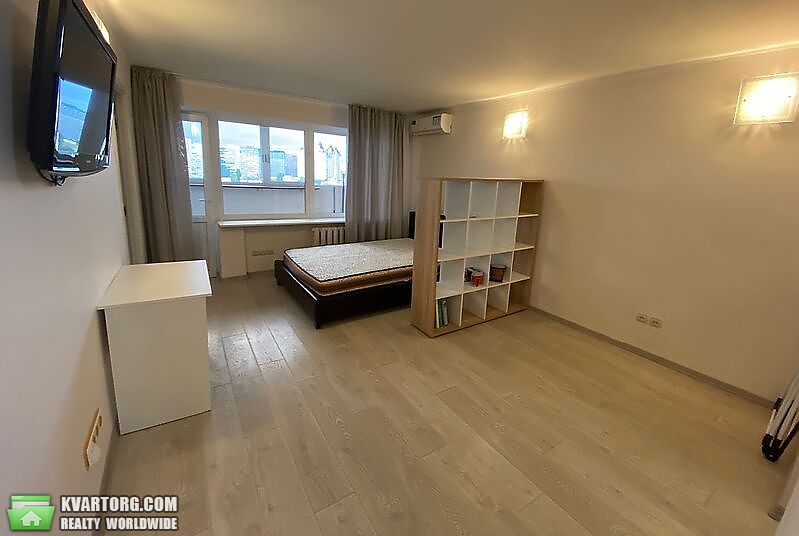 Sell 1-room apartment. Киев,  Русановская наб — photo 3