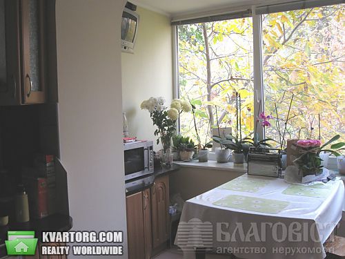 Sell 2-room apartment. Киев, Гоголевская — photo 1
