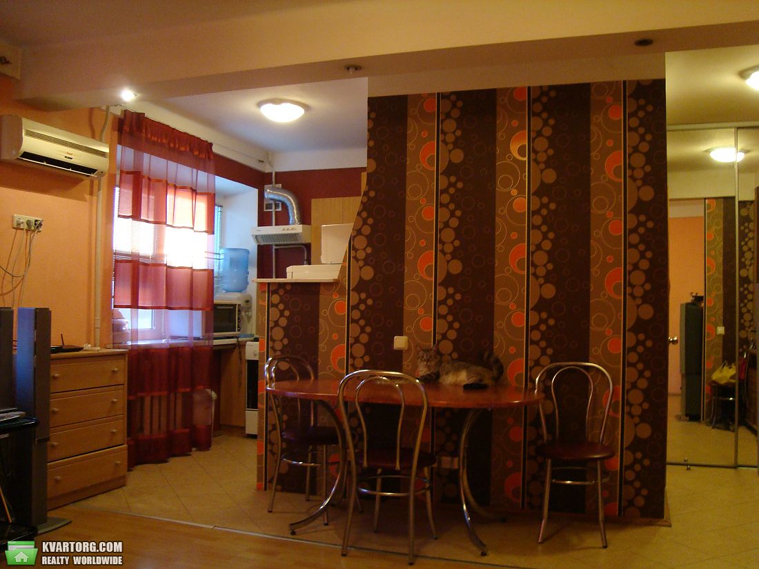 Sell 2-room apartment. Киев,  Боженко — photo 1