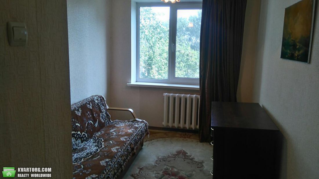 Rent out 3-room apartment. Днепропетровск, Гули Королева — photo 4