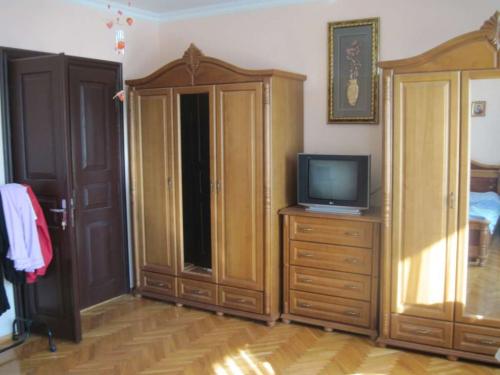 продам дом. Львов,  Б.Хмельницького - фото 1